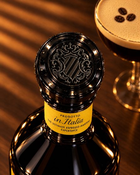 Espresso Martini: Stopfen mit geprägtem Wappen